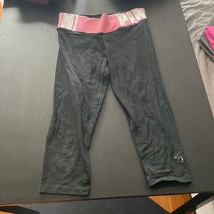VS PINK biker capris